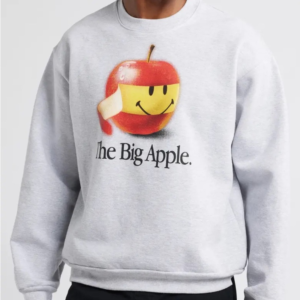 Market Smiley Sweater